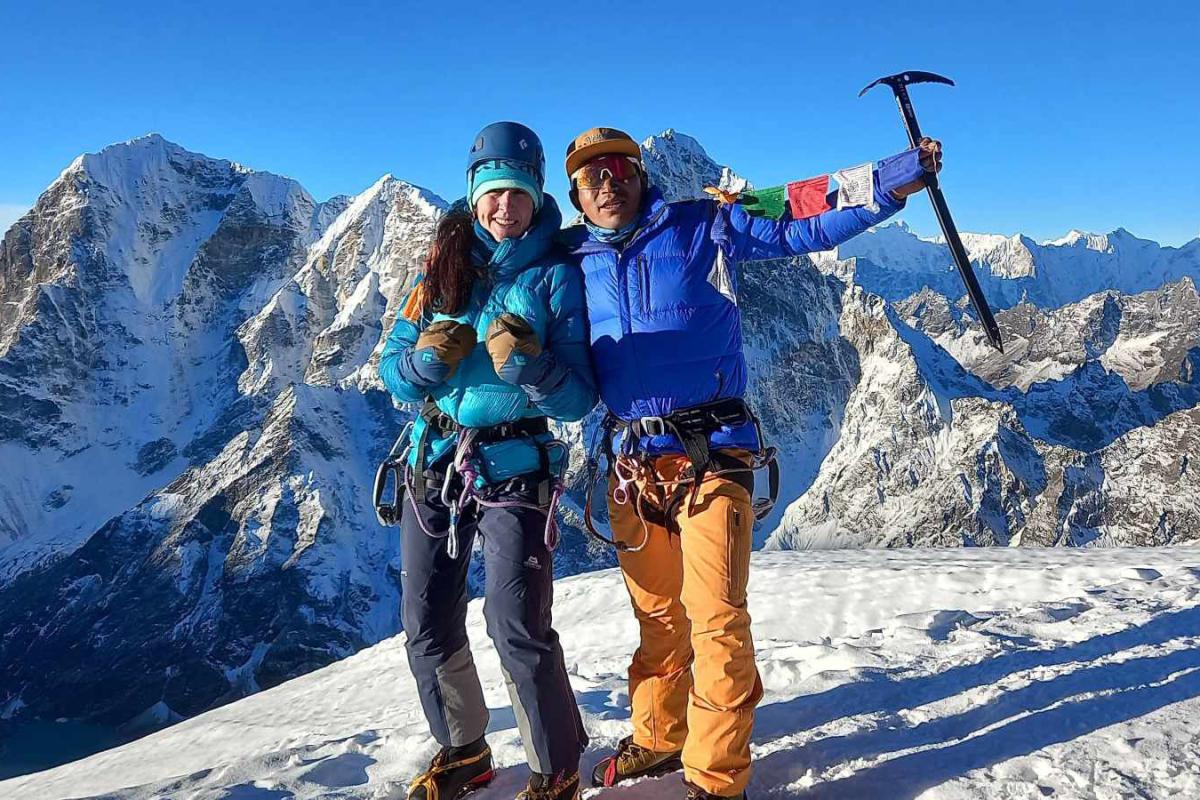 Lobuche Summit